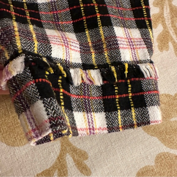 Davi & Dani Fringed Edge Oversized Flannel Shirt - Picture 4 of 11